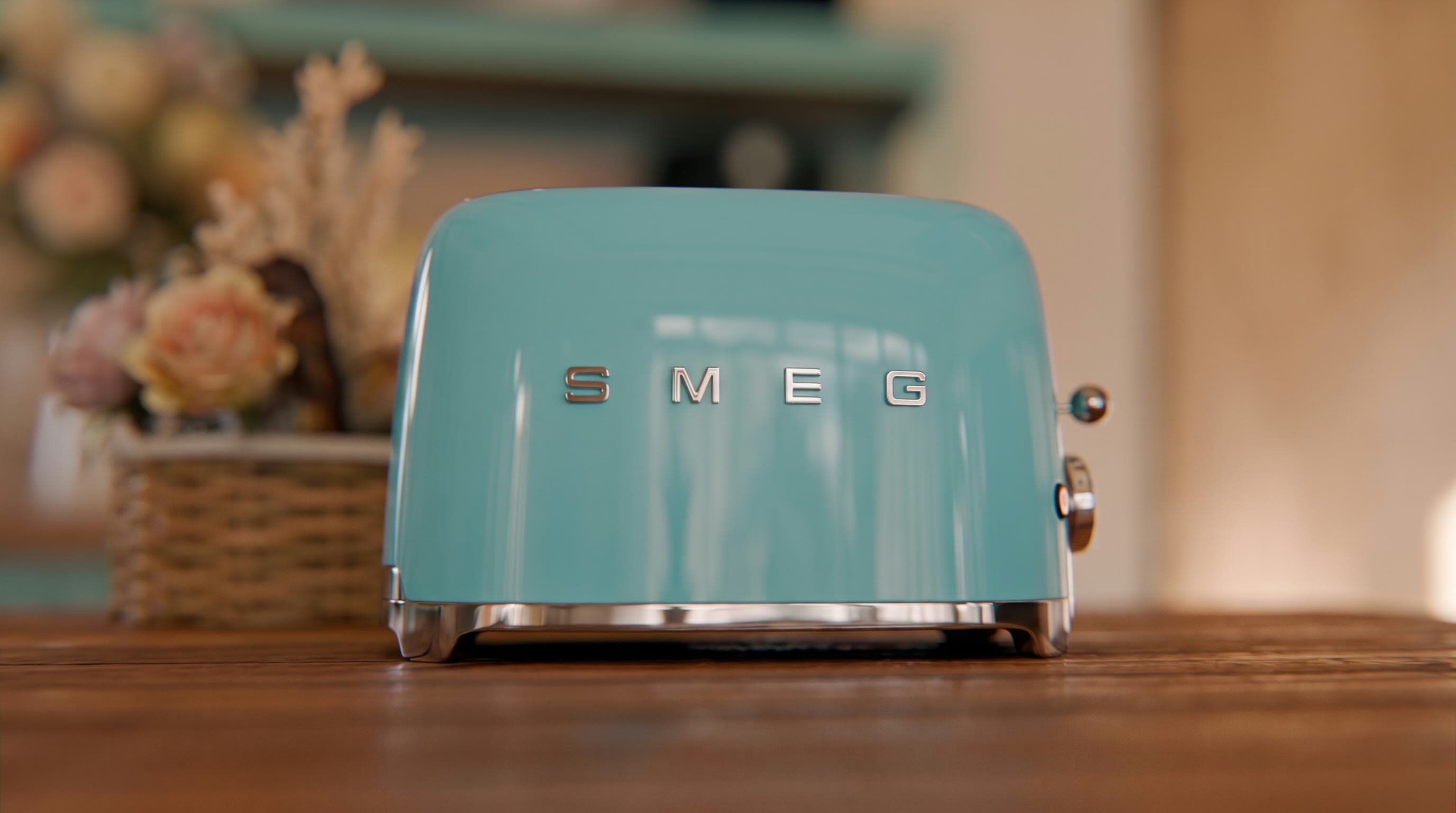 Teal SMEG toaster macro render